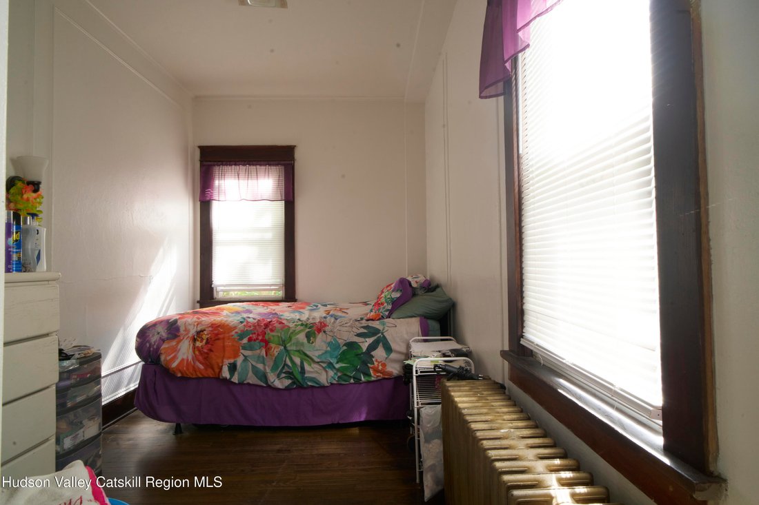 Kingston, New York, United States 5 - 18112529