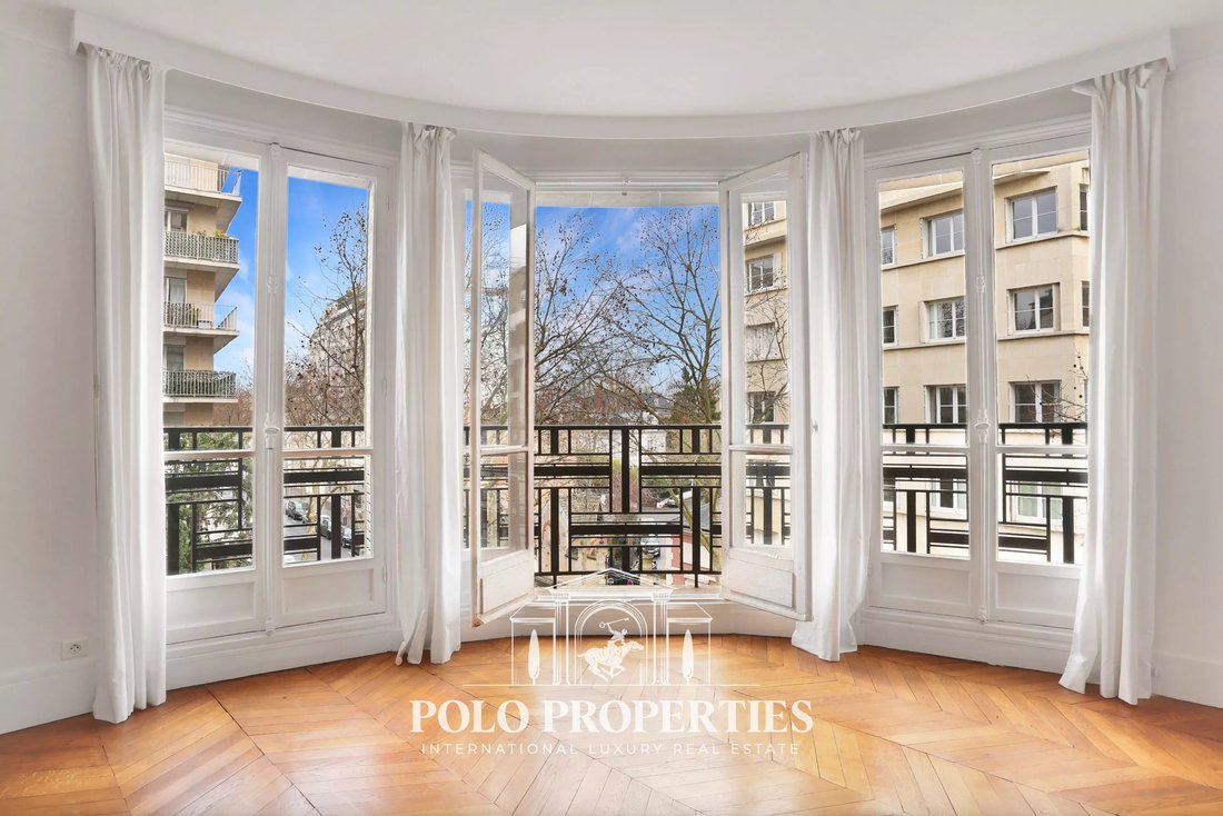 Apartment in Auteuil Sud, Paris 16e Arrondissement, Paris 1 - 18111276
