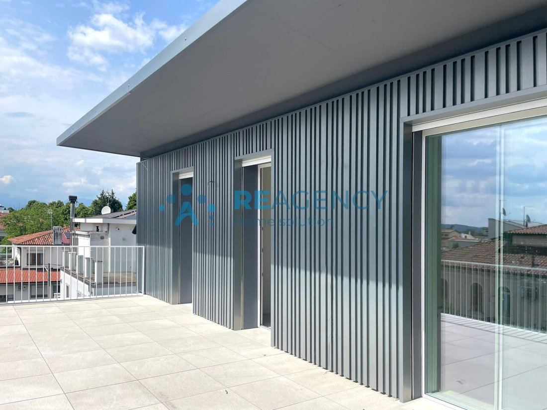 Apartment in Center, Vicenza, Veneto 3 - 14254852