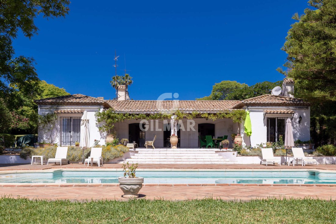 Villa in Cancelada, Estepona, Andalusia 1 - 18110737