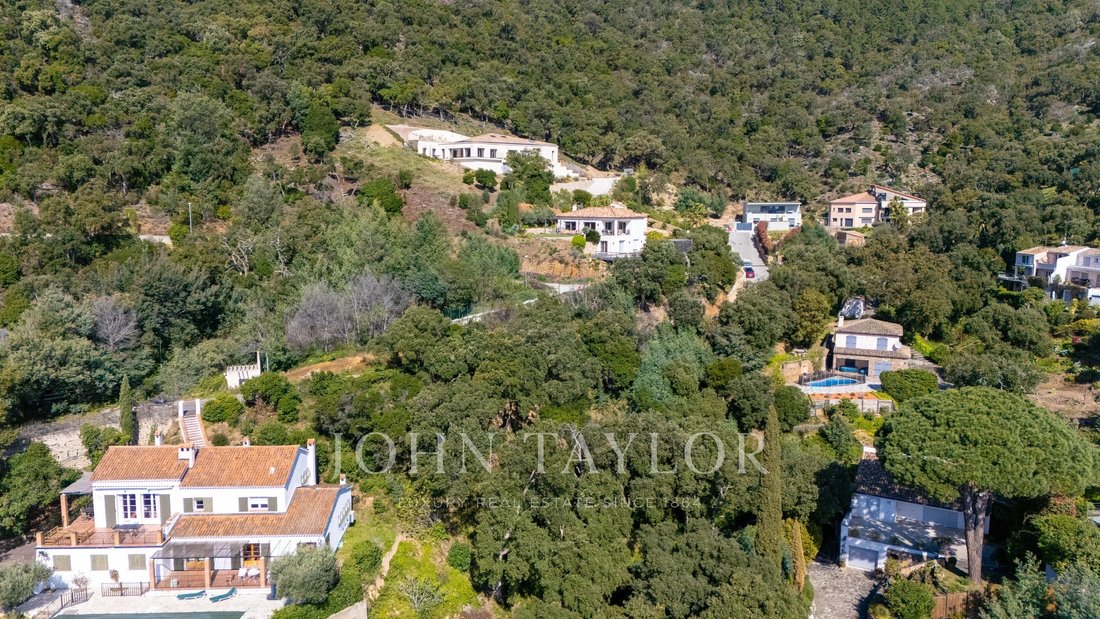 Land in Rayol-Canadel-sur-Mer, Provence-Alpes-Côte d'Azur, France 2 - 18110923