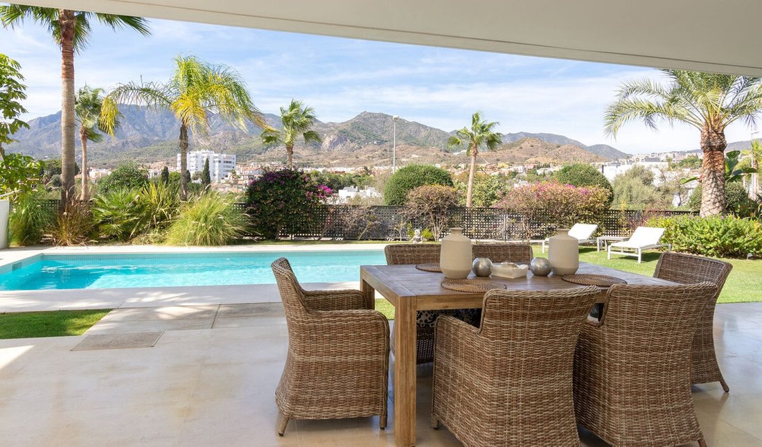 House in Rio Real, Marbella, Andalusia 3 - 18112135