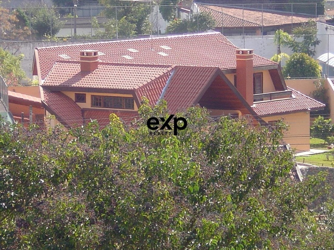 House in Curitiba, State of Paraná, Brazil 2 - 18114256
