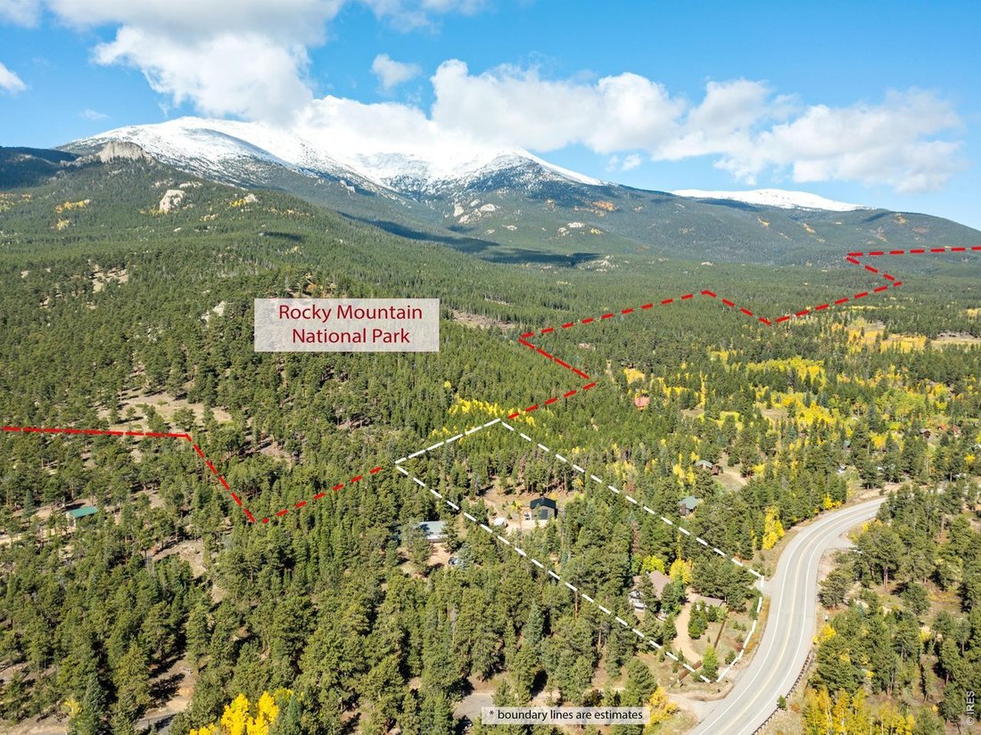 Allenspark, Colorado, United States 3 - 18114320