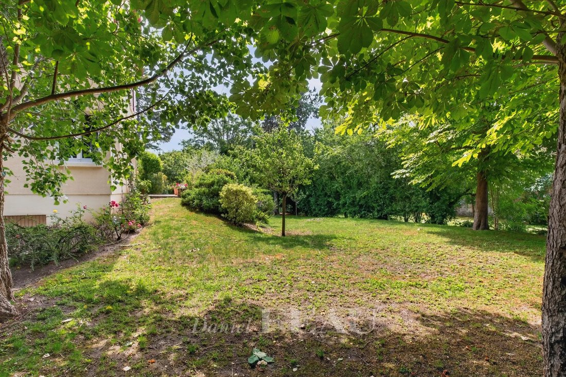 House in Bord de Seine-Closeaux, Rueil-Malmaison, France 3 - 18111528