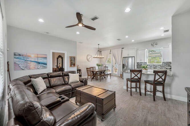 House in Naples, Florida, United States 4 - 18112535