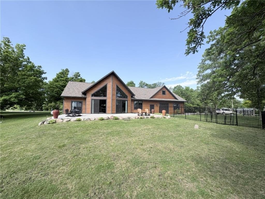 House in Alexandria, Minnesota, United States 2 - 17753047
