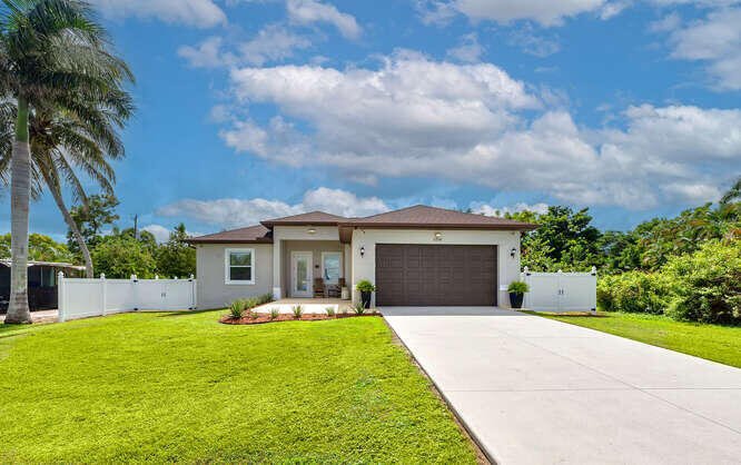 House in Naples, Florida, United States 3 - 18112535
