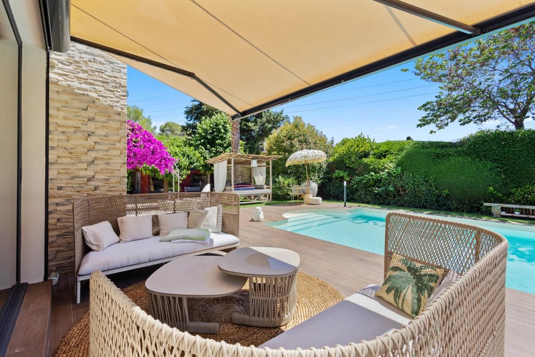 Villa à Mougins, Provence-Alpes-Côte d'Azur, France 2 - 18111421