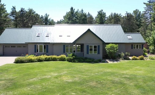 House in Pine River, Wisconsin, United States 1