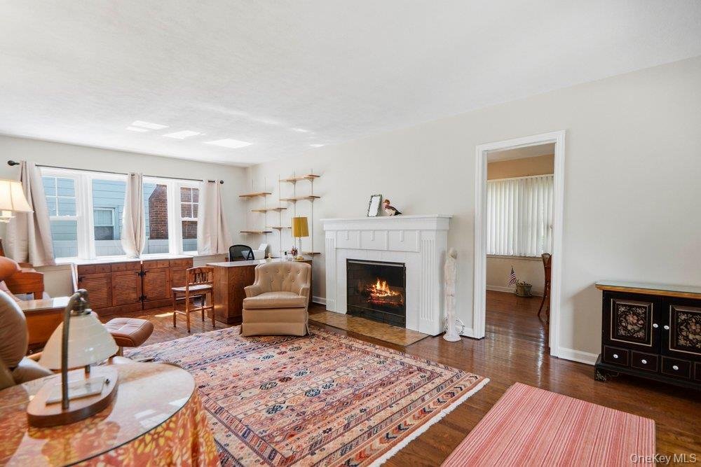 House in Malverne, New York, United States 5 - 17872805