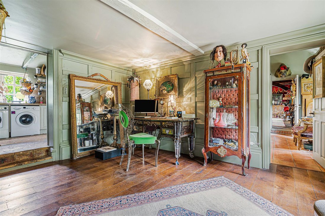 House in Royston, England 5 - 18112527