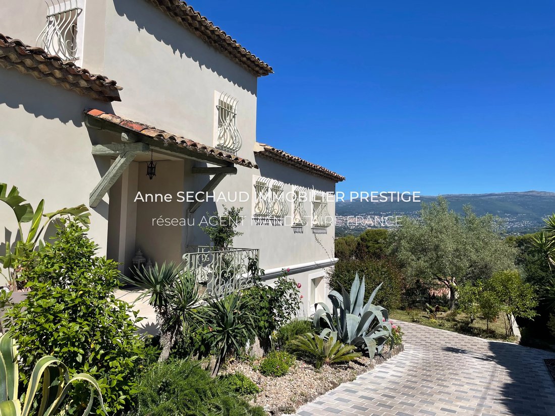 House in Mougins, Provence-Alpes-Côte d'Azur, France 2 - 18111546