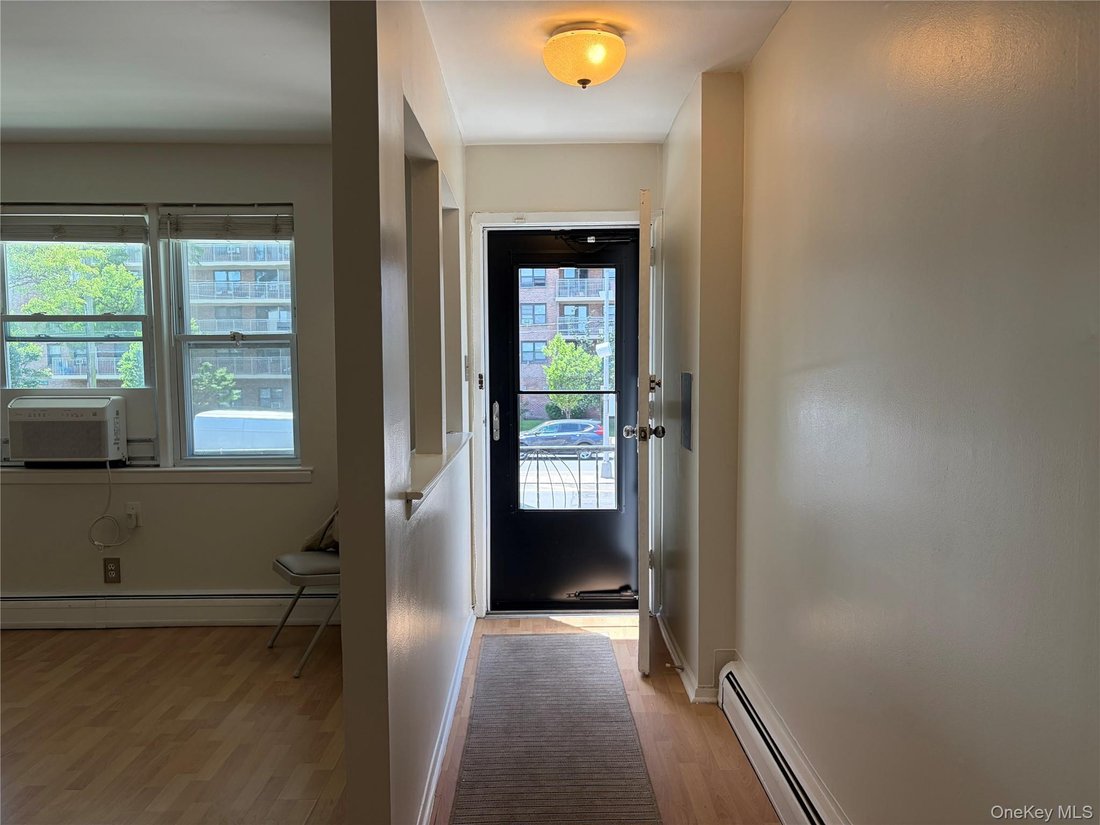 New York, New York, United States 4 - 18111149