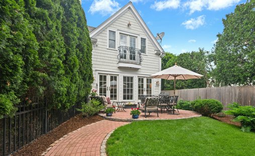 Townhouse in New Canaan, Connecticut, United States 1