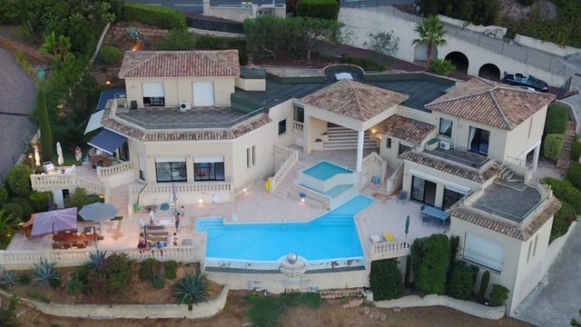 Villa in Le Dramont-Agay-Anthéor-Le Trayas, Saint-Raphaël, Frankreich 1 - 18110801