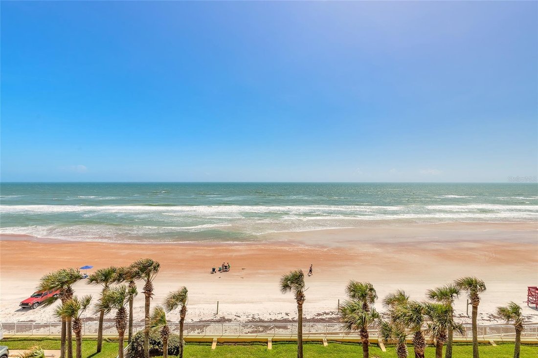 Condo in Daytona Beach, Florida, United States 3 - 18112476