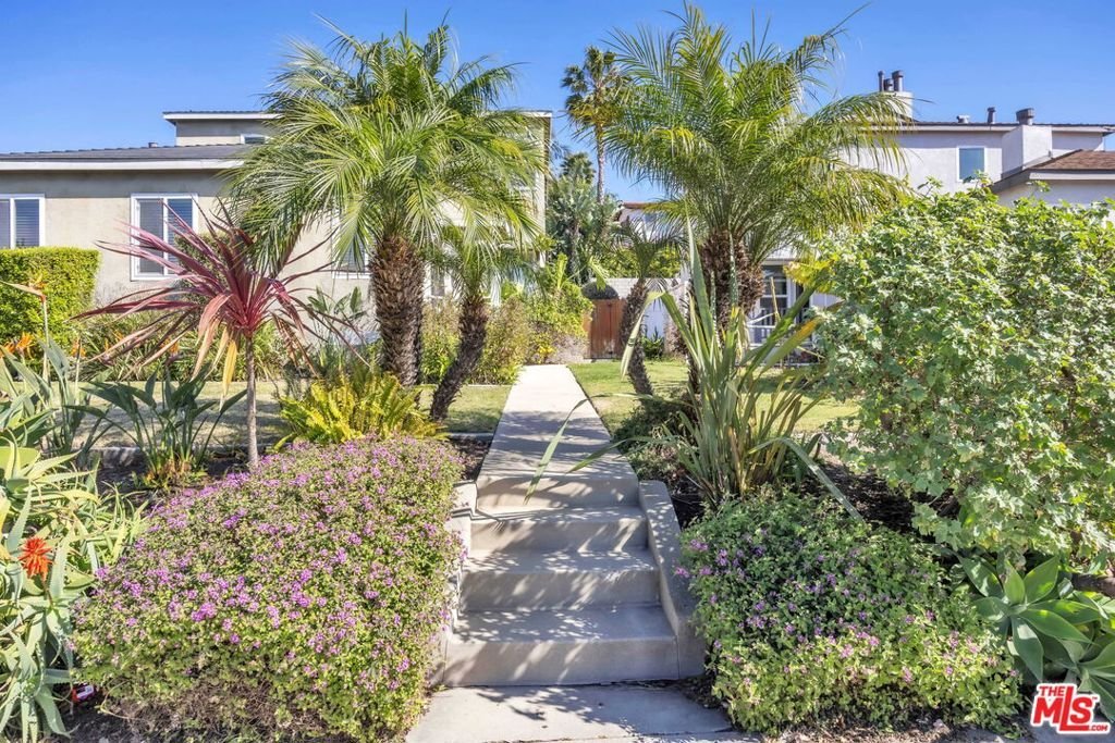 Torrance, California, United States 4 - 18112626