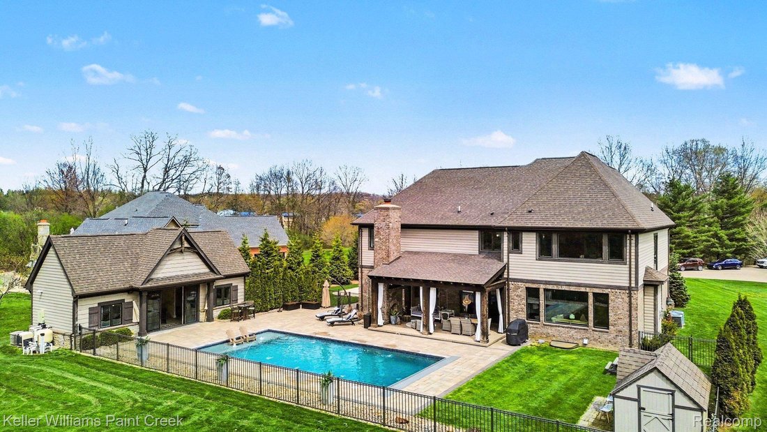 House in Clarkston, Michigan, United States 2 - 17818362
