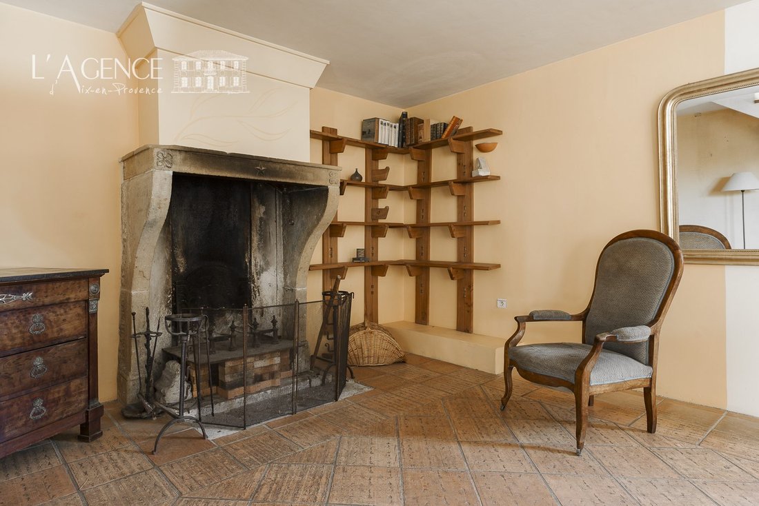 House in Centre Ancien-Cros-Lotins, Éguilles, France 4 - 18115520