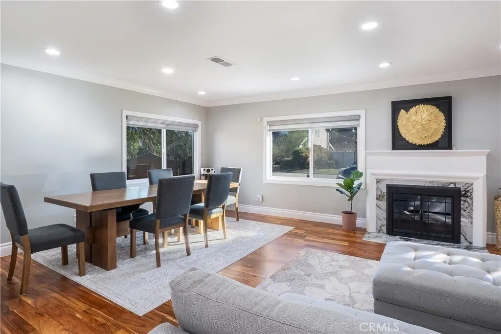 House in Signal Hill, California, United States 5 - 18112811