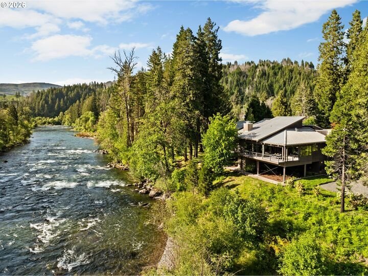 House in Vida, Oregon, United States 2 - 18115764