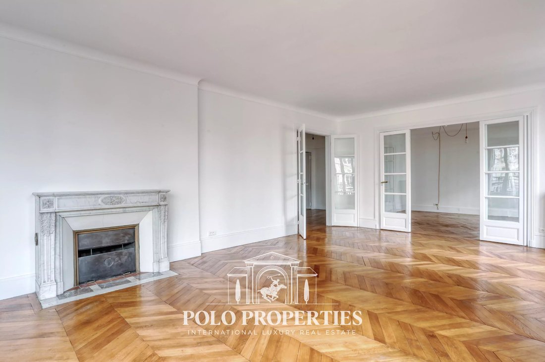 Apartment in Auteuil Sud, Paris 16e Arrondissement, Paris 2 - 18111276