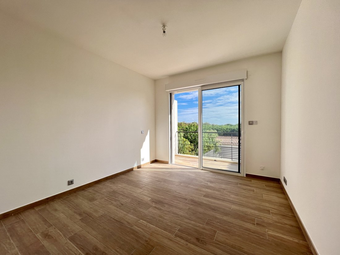 Villa in Exterieurs, Frejus, France 4 - 18110824