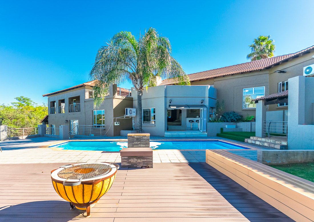 Country House in Mooikloof, Gauteng, South Africa 1 - 18111776