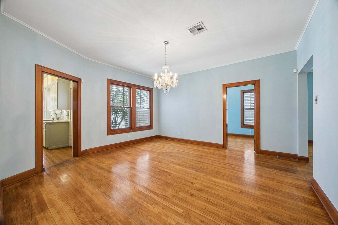 House in Galveston, Texas, United States 5 - 18112078