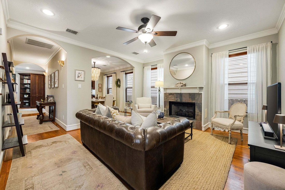 House in Houston, Texas, United States 4 - 18111063