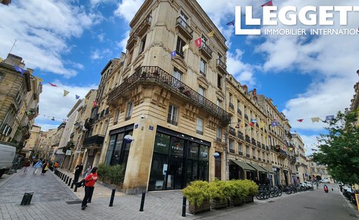 Apartment in Hôtel de Ville-Quinconce-Saint Seurin-Fondaudège, Bordeaux, France 1