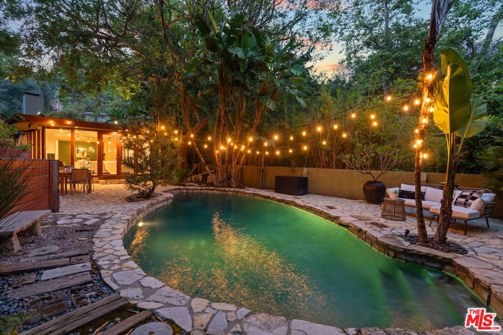 House in Los Angeles, California, United States 1 - 18112627