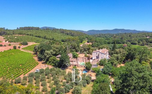 Casa de Campo en Besse-sur-Issole, Provenza-Alpes-Costa Azul, Francia 1