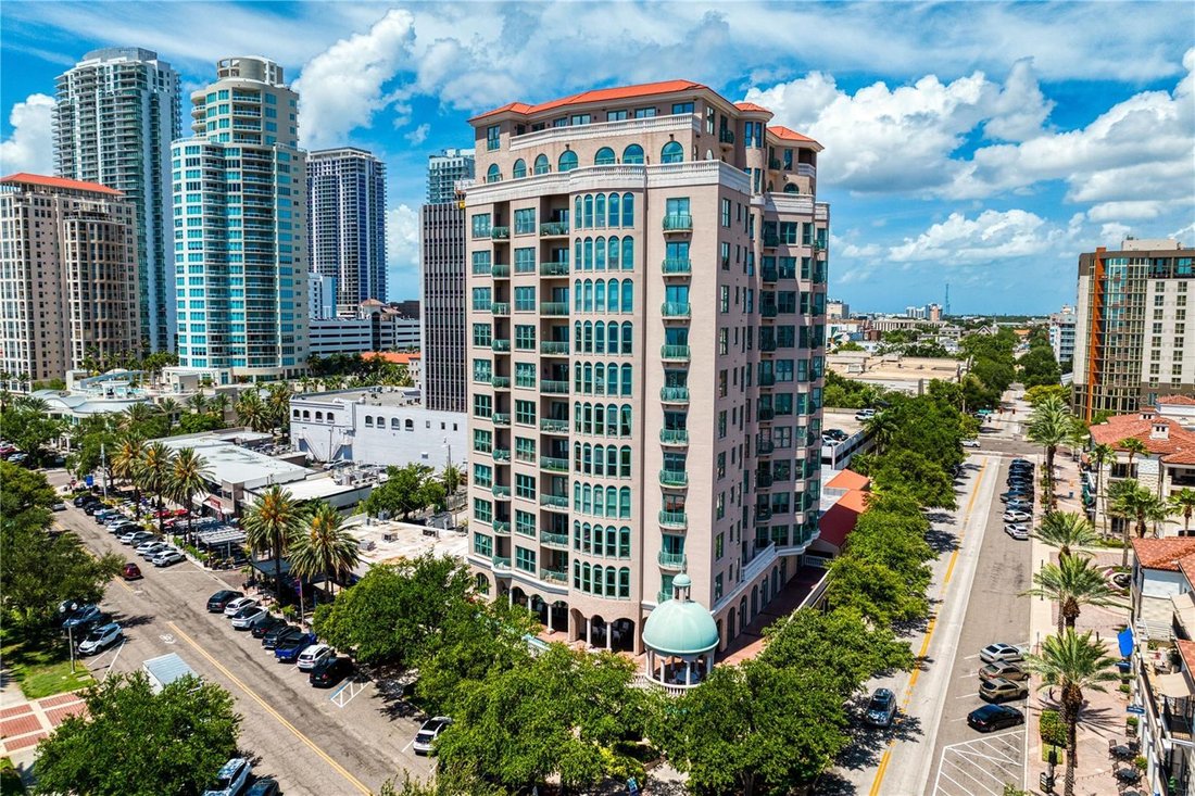 Condo in St. Petersburg, Florida, United States 2 - 18114196