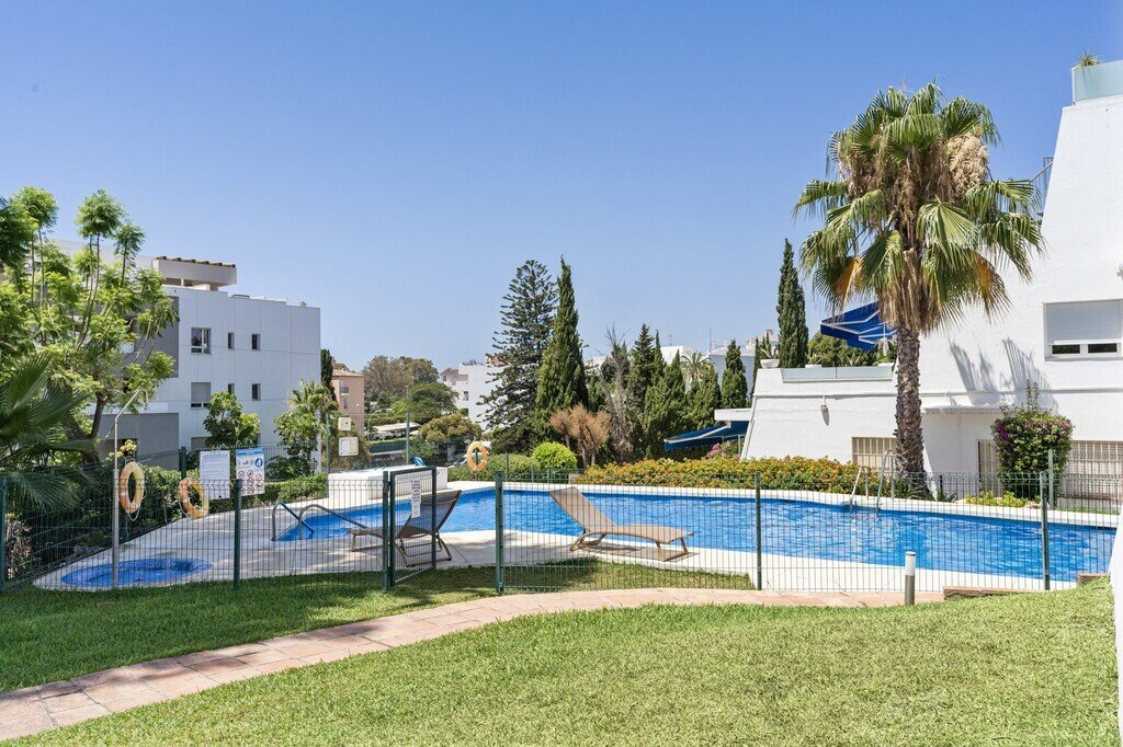 Apartment in Puerto Banus, Marbella, Spain 5 - 18114502