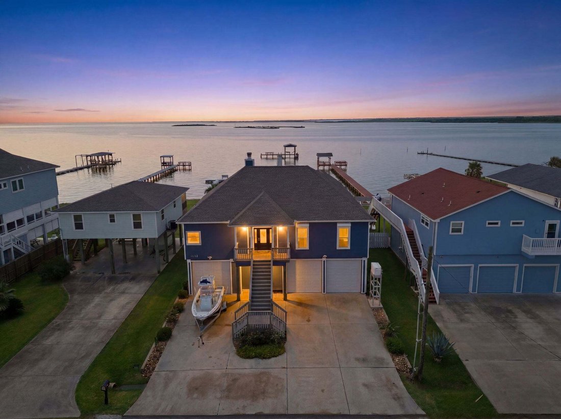 House in San Leon, Texas, United States 1 - 18111039
