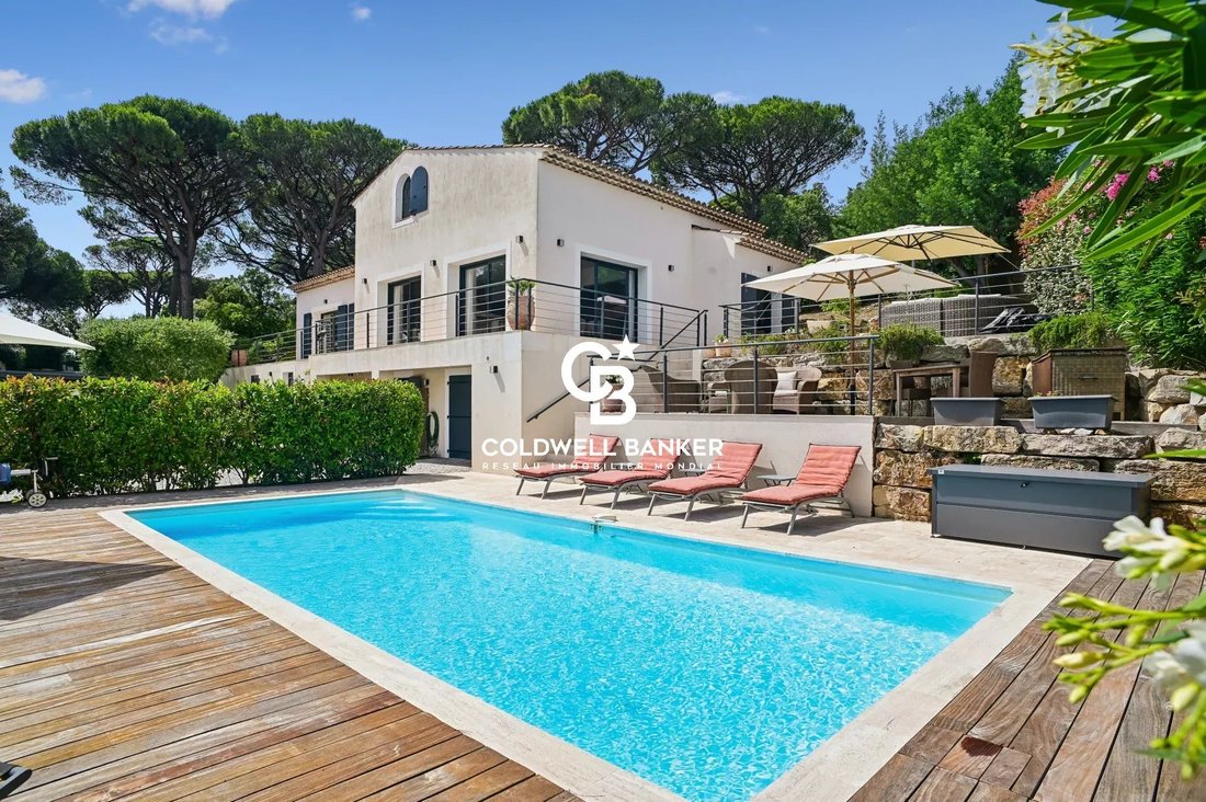 Villa in Nartelle-Noyer-Bellevue-bd des Sardinaux, Sainte-Maxime, France 1 - 18111177