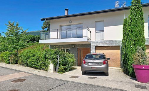 Casa a Thoiry, Auvergne-Rodano-Alpi, Francia 1