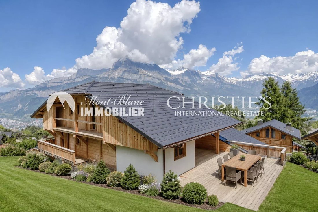 Chalet in Combloux, Auvergne-Rhône-Alpes, France 1 - 18110857