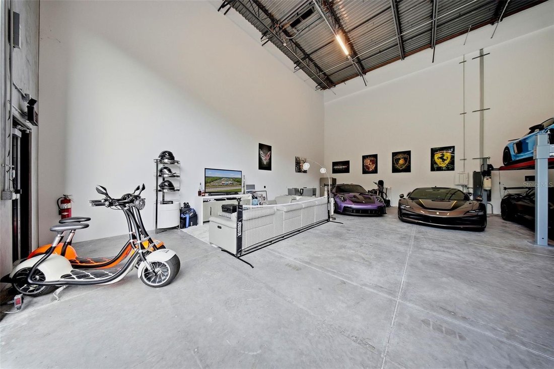 Condo in Brandon, Florida, United States 5 - 18112472