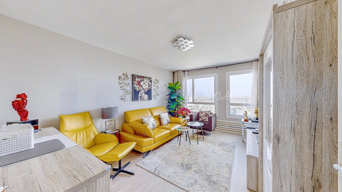 Apartment in Nationale-Deux Moulins, Paris 13e Arrondissement, Paris 1 - 18113291