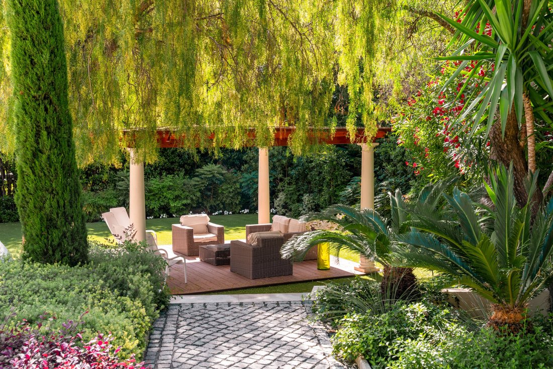 Villa in Saint Nicolas, Cannes, France 3 - 18111352