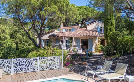 Villa in Valescure-Vaulongue-Clair Bois-Vallon Suveret, Saint-Raphaël, France 1