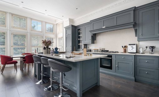 Apartment in Swiss Cottage, Camden, England 1