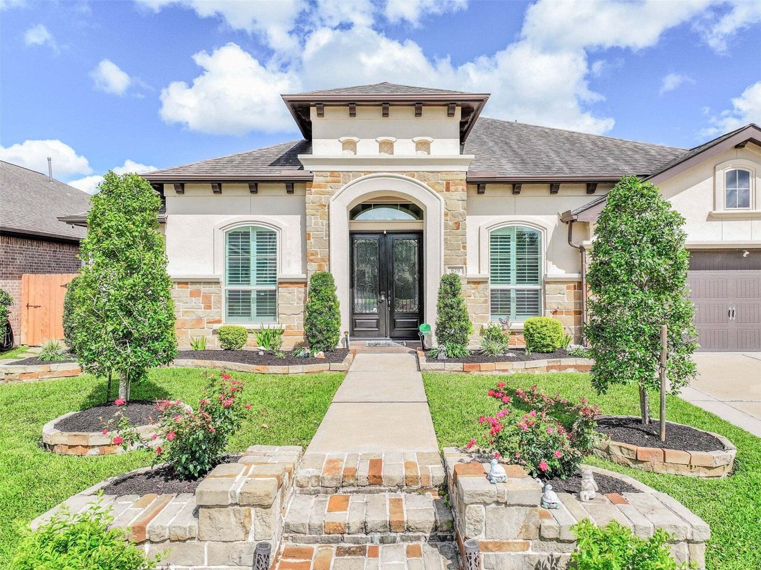 House in Friendswood, Texas, United States 3 - 18114199