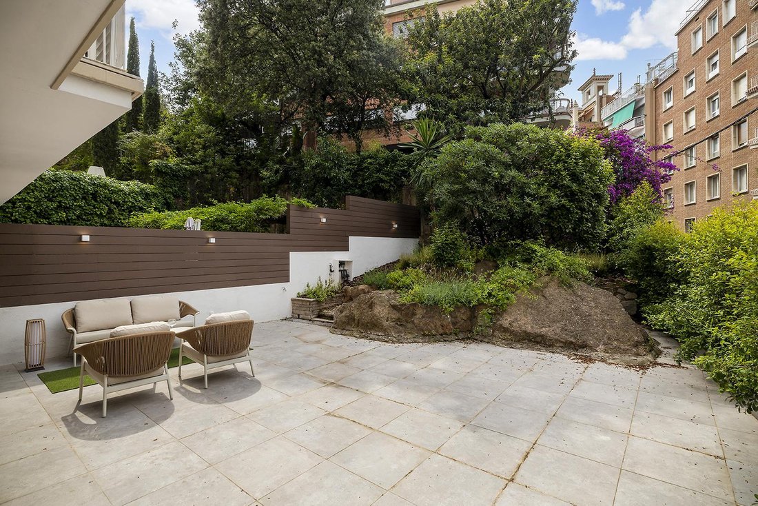 Apartment in Sarrià-Sant Gervasi, Barcelona, Spain 3 - 16966614