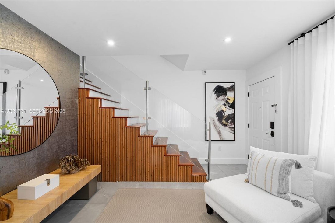 House in Miami, Florida, United States 2 - 18113114