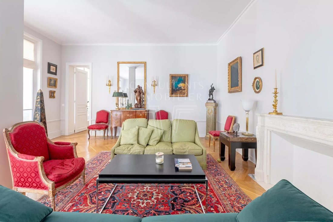 Apartment in Courcelles-Wagram, Paris 17e Arrondissement, Paris 3 - 18111368