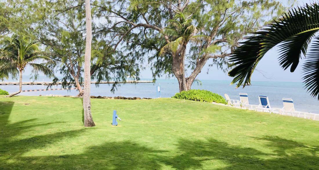 Apartment in Rum Point, North Side, Cayman Islands 2 - 18110321